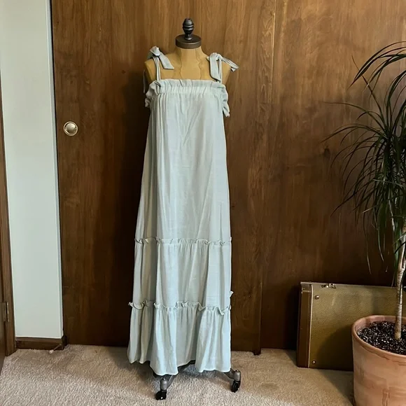 chinese dress ladies Embroidered Scallop Popover Sleeveless Maxi Dress